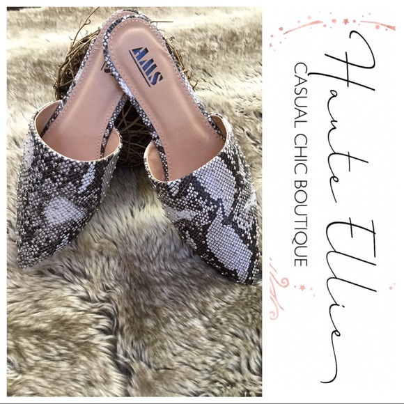 Studded Snake Skin Print Flat Mules - Picture 2 of 7